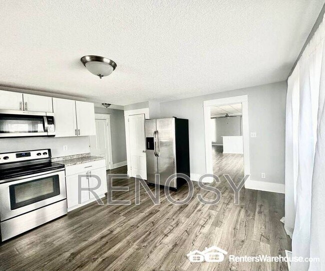 Photo - 105 E 3rd Ave