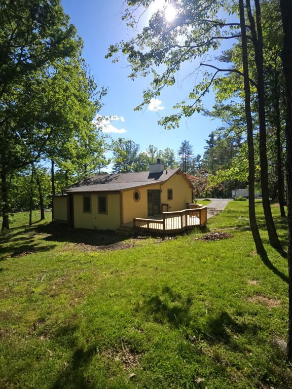 6 Tanager Rd