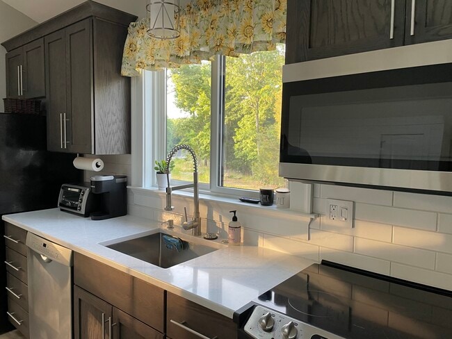 Photo - 8600 Island Point Rd Unidad 1