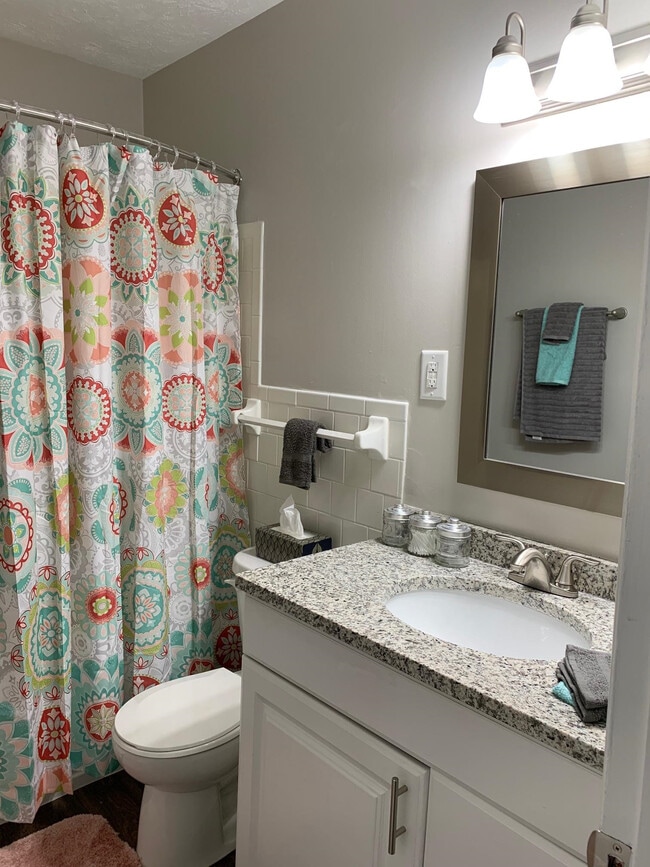 Photo - The Oaks - Athens