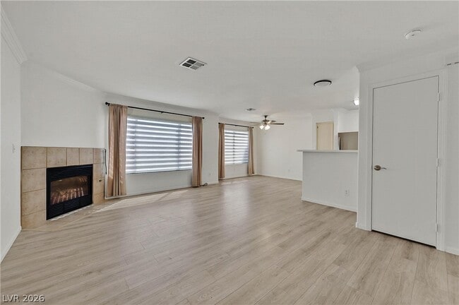 Building Photo - 350 S Durango Dr Unit 135
