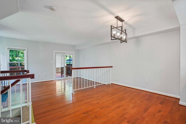 Photo - 8498 Laurel Oak Dr