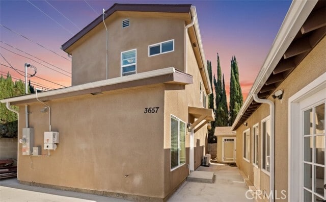 Building Photo - 3657 Mountain View Ave