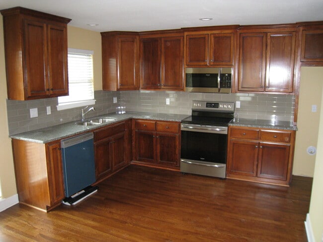 Photo - 613 S Meadowbrook St