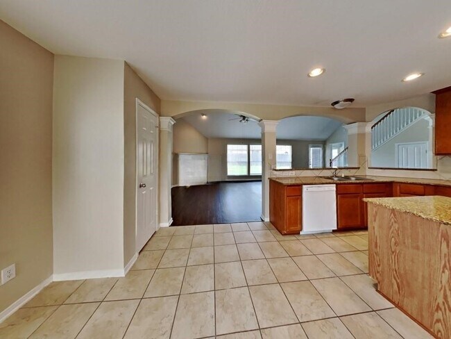 Photo - 439 Pinewood Ridge Dr