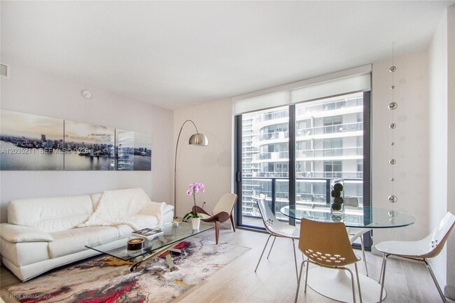 Photo - 55 SW 9th St Unit 3802