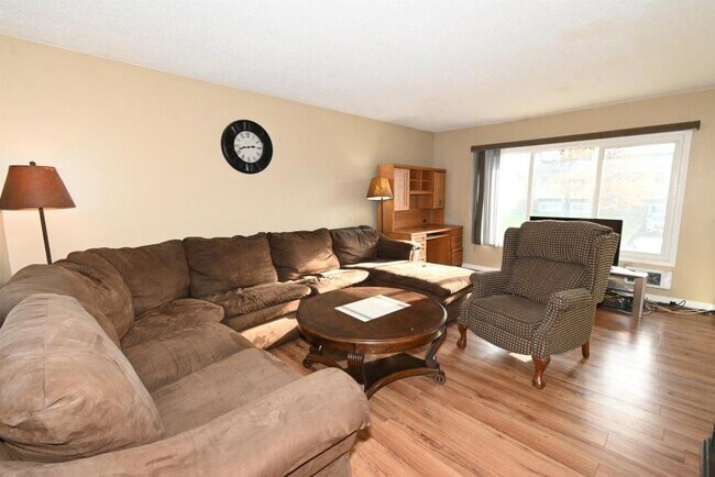 Photo - 2 bedroom in Kitimat BC V8C 1G8