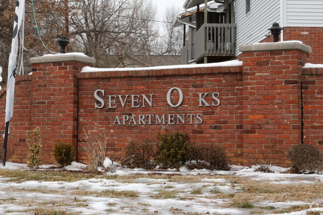 Photo - Seven Oaks Apartments