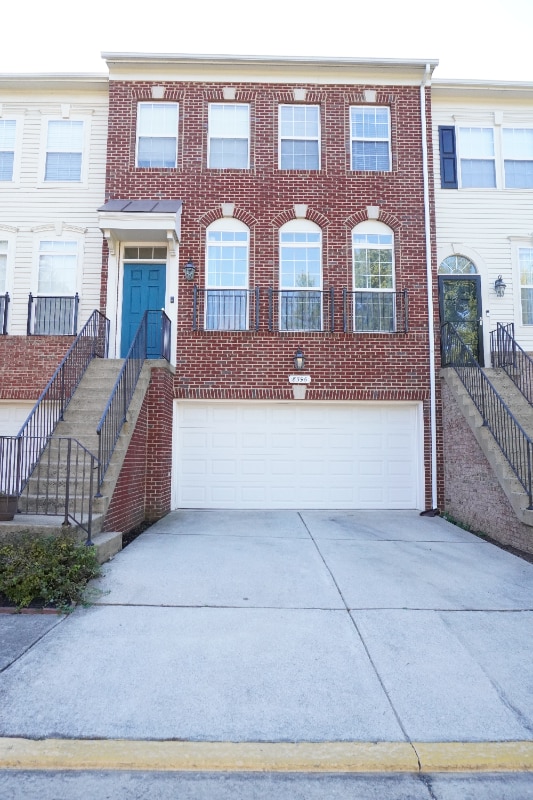 Building Photo - 8596 Wyngate Manor Ct