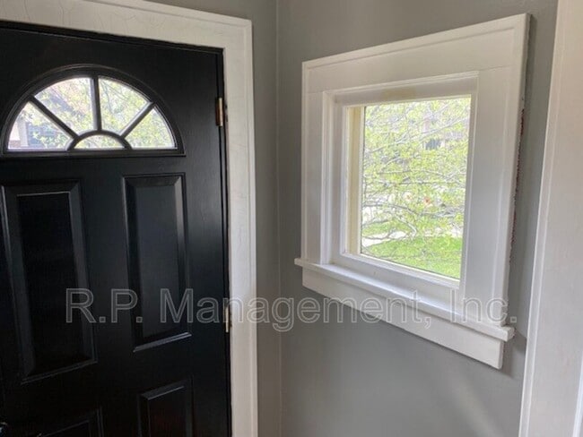 Photo - 4221 Harriet Ave