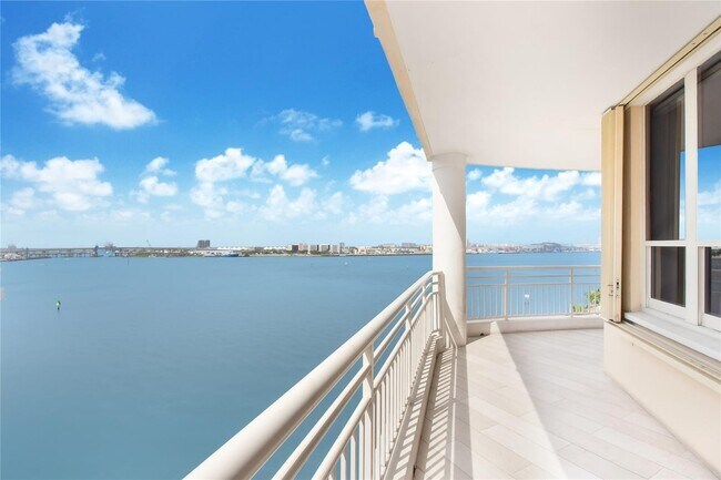 Photo - 888 Brickell Key Dr Unit 712