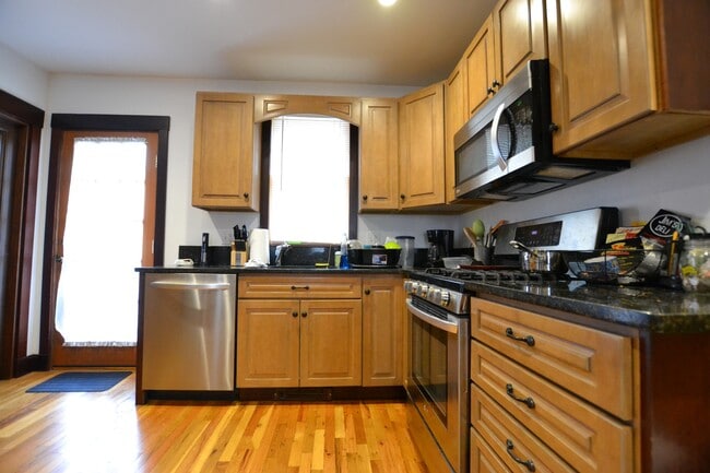 Photo - 22 Saybrook St Unit 2