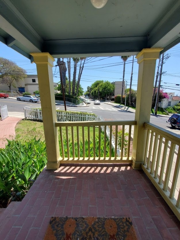 Building Photo - 817 Lucile Ave Unit 817 Rental