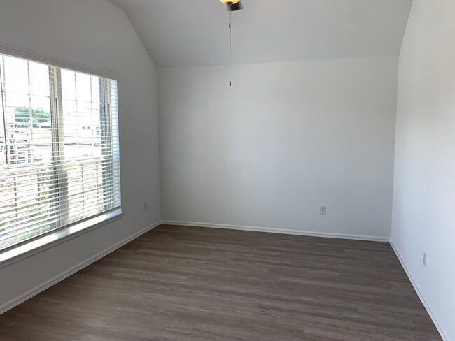 Photo - 3707 Gentle Meadow Dr