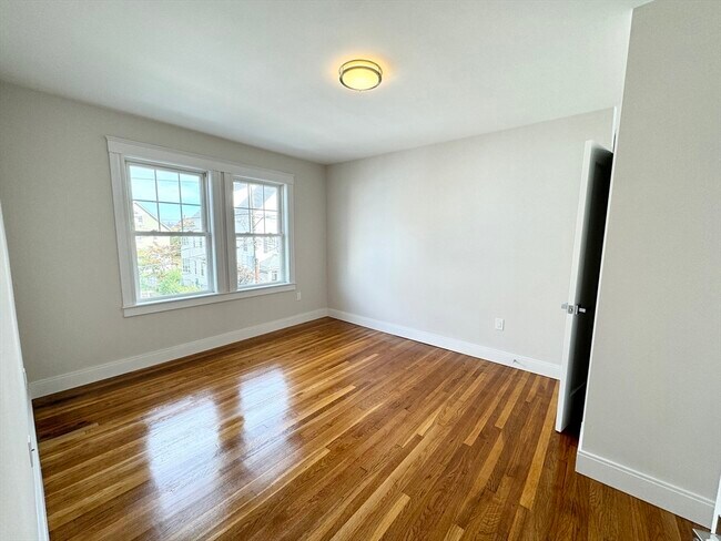 Photo - 72 Belden St Unit 2