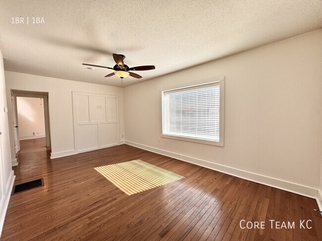 4328 Roanoke Pkwy Unidad 206