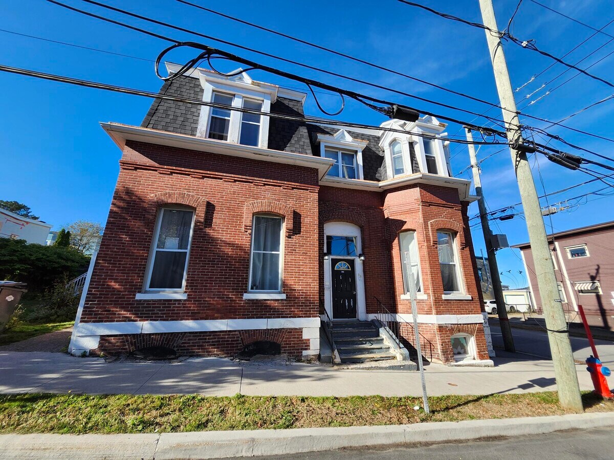 Photo - 293 Princess St Unité 5