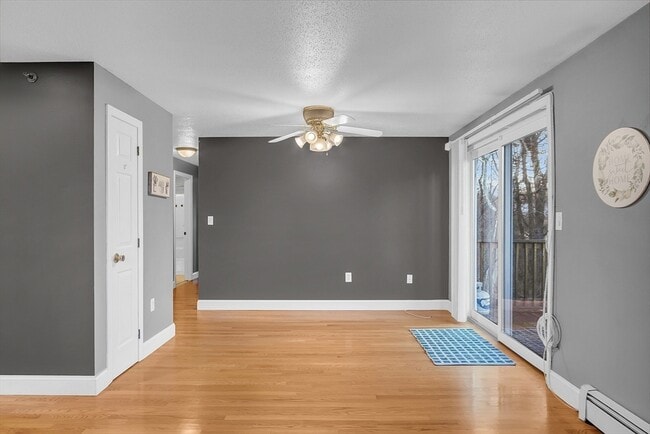 Photo - 65 Lantern Ln Unit 8