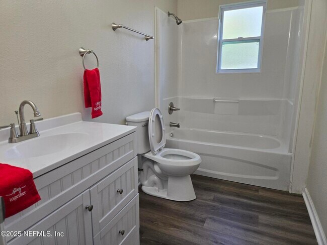 Photo - 5738 Moncrief Rd