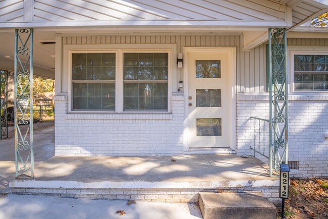 Photo - 6212 Pawnee Dr