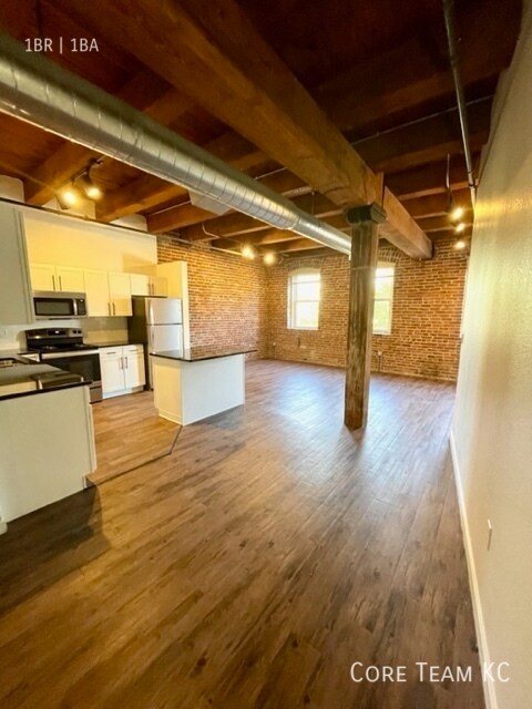 Photo - 204 Walnut St Unit 403