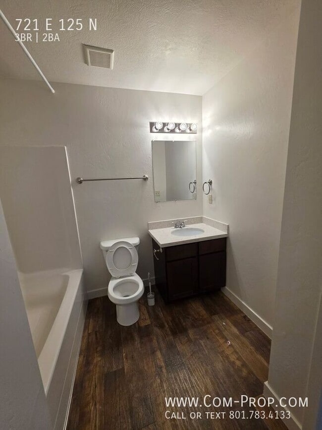 Photo - 721 E 125 N St