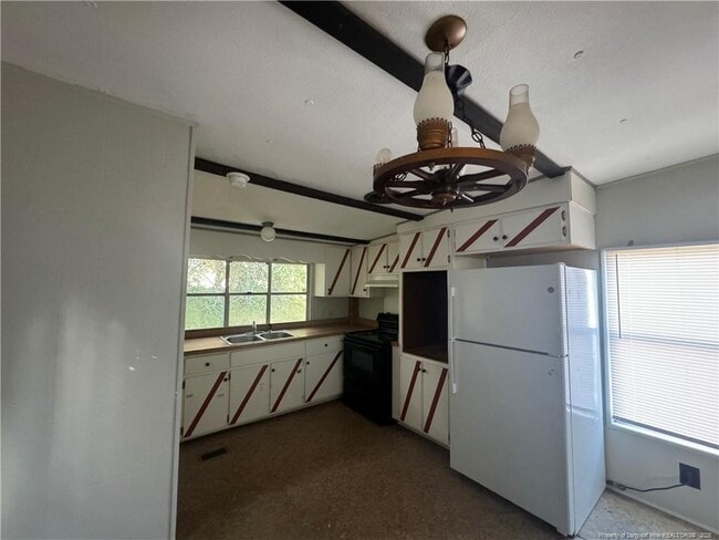 Photo - 1738 Strickland Bridge Rd