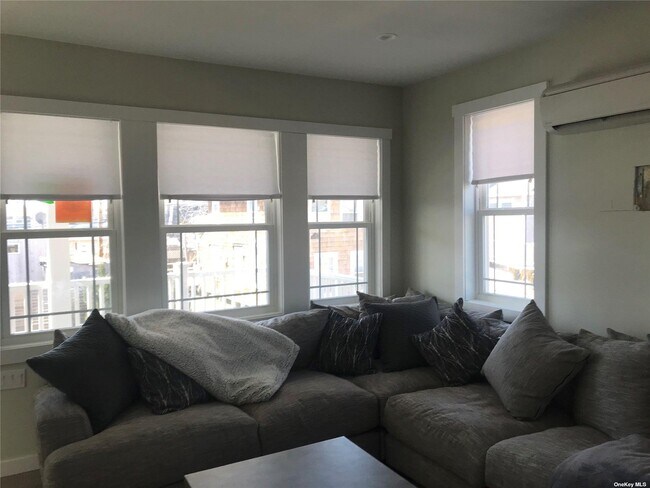 Photo - 446 Dehnhoff Walk