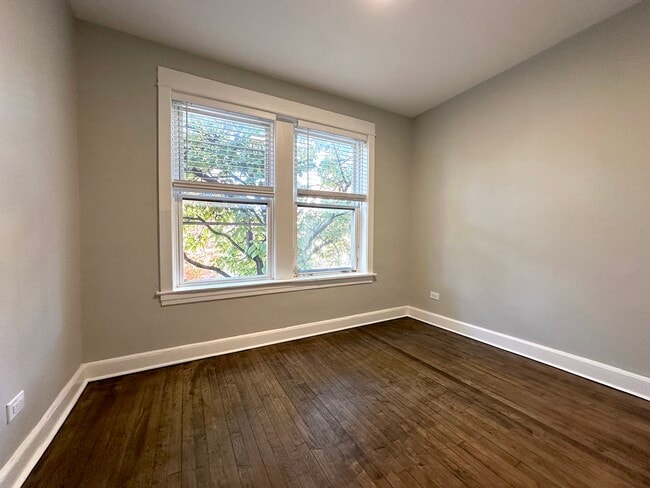 Photo - 2607 N Spaulding Ave Unit 2N