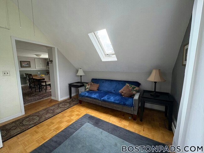 Photo - 370 Main St Unit 2