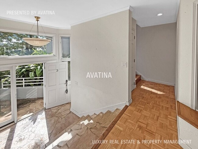 Photo - 2330 Kaola Way