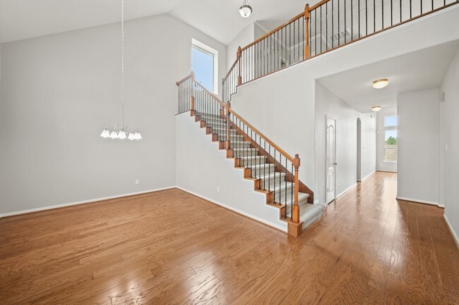Photo - 25959 Ravenside Dr