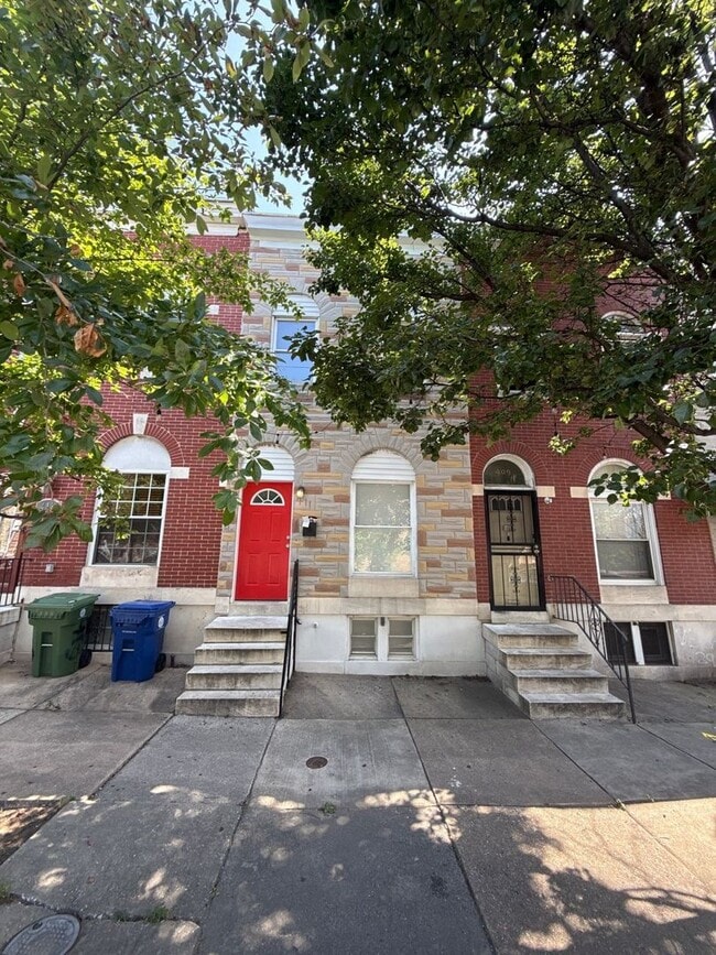 Photo - 411 N Luzerne Ave