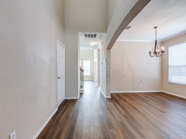 Photo - 3808 Oakhurst Ln