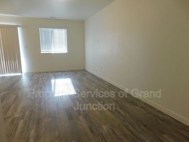 Photo - 2357 Zion Cyn Ave Unit B