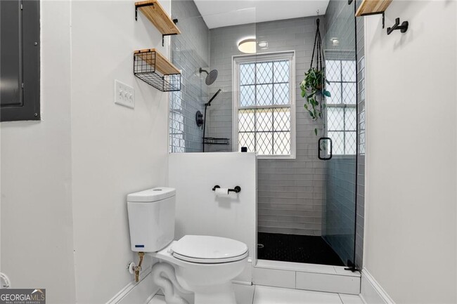 Photo - 824 Greenwood Ave NE Unit 8