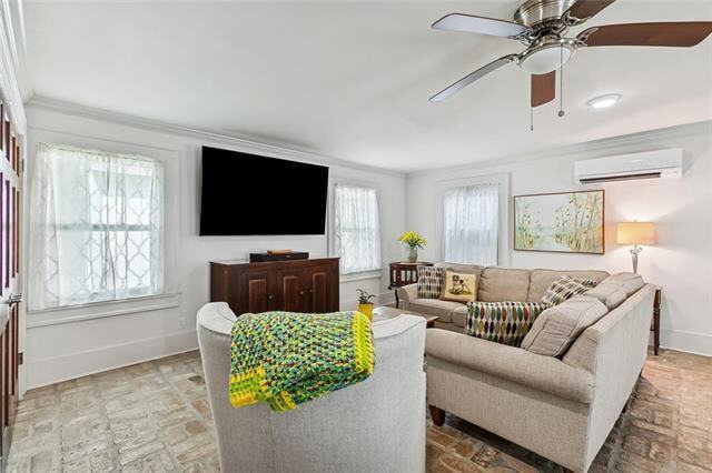 Photo - 926 W 15th Ave