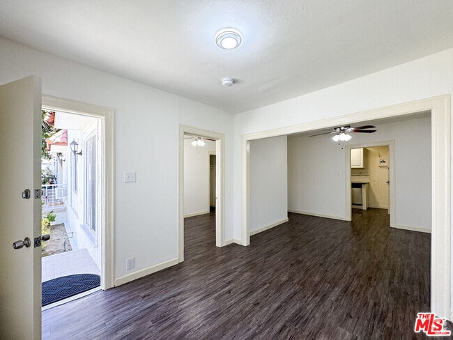 Building Photo - 4517 Franklin Ave Rental