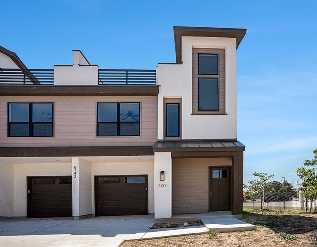 Photo - 5154 Kellwood St