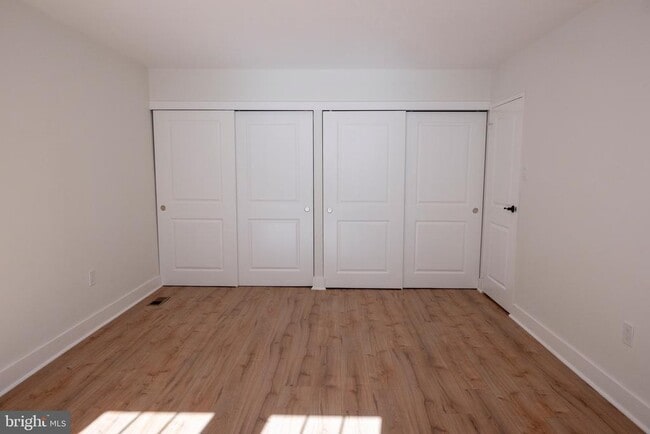 Photo - 2201 Strahle St