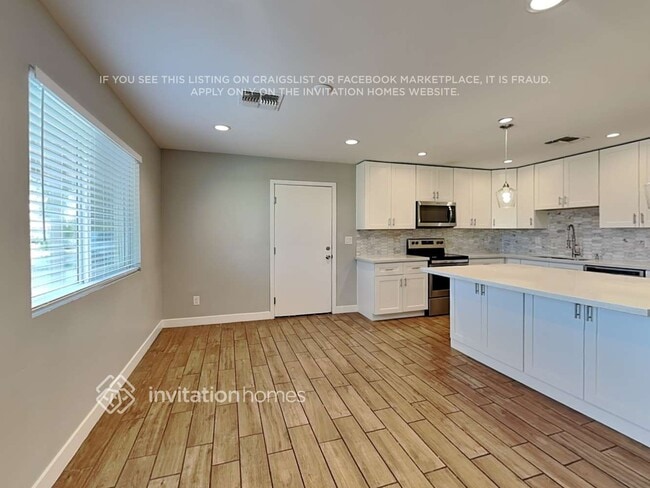 Photo - 1210 W Elna Rae St