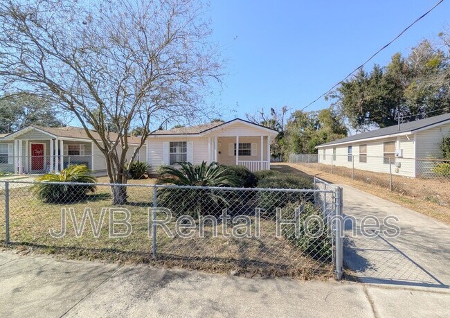 Building Photo - 1310 Harrison St