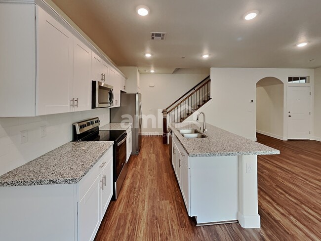 Photo - 83 Foxridge Swings Ln