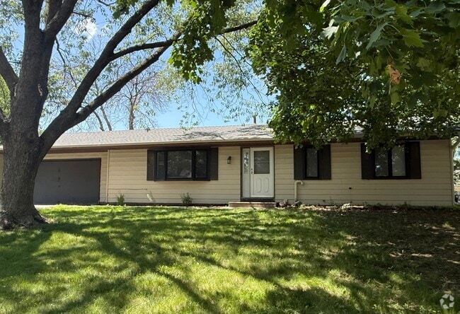 Front of home - 14707 Dominica Ct Rental