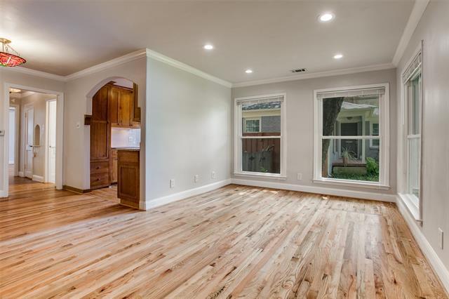 Photo - 5928 Penrose Ave