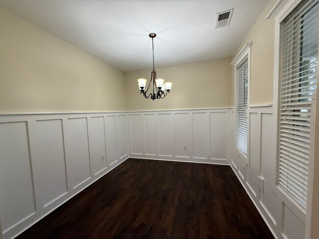 Photo - For Rent – 3 Bedroom, 2.5 Bath Home near M...