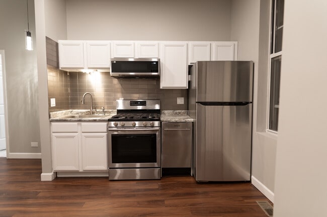 Photo - 1538 N Rockwell St Unit 1538 N Rockwell st.. Chic