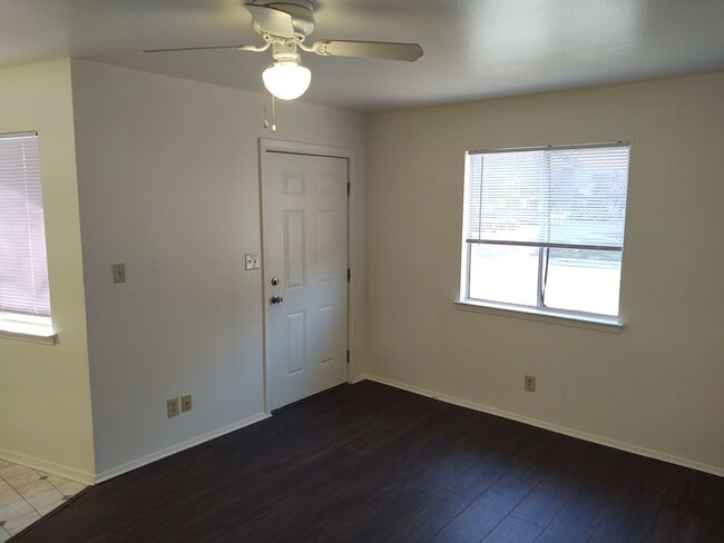 Photo - 1644 Post Rd Unit #2