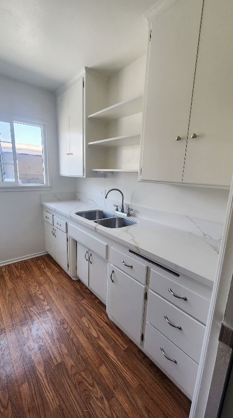 Kitchen view 1 - 1720 Camino De La Costa Unit 5
