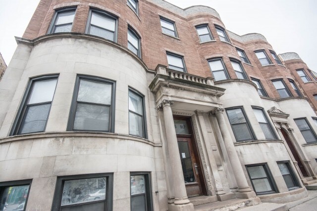 Photo - 915 W Addison St Unit 915-1R